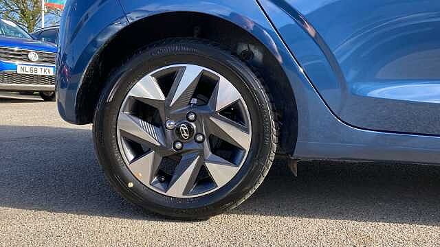 Hyundai I10 1.0 [63] Advance 5dr Auto [Nav] Petrol Hatchback Vibrant Blue - Pearl