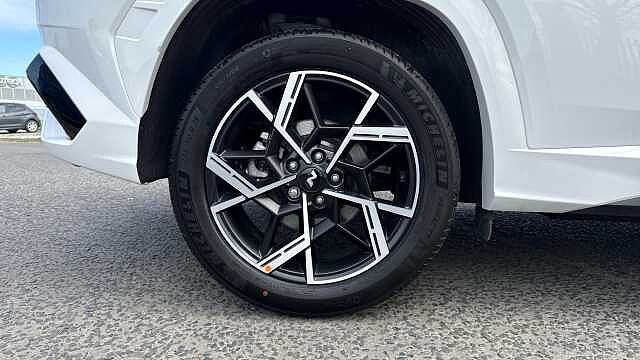 Hyundai TUCSON 1.6T 239 Hybrid N Line 5dr Auto Hybrid Estate White