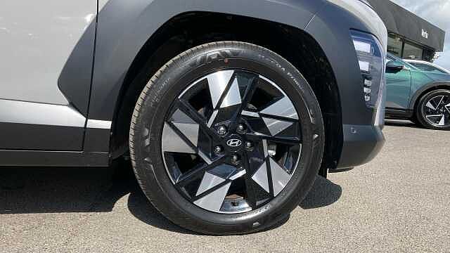 Hyundai KONA 1.6 Hybrid 129 Ultimate 5dr DCT Hybrid Hatchback Grey