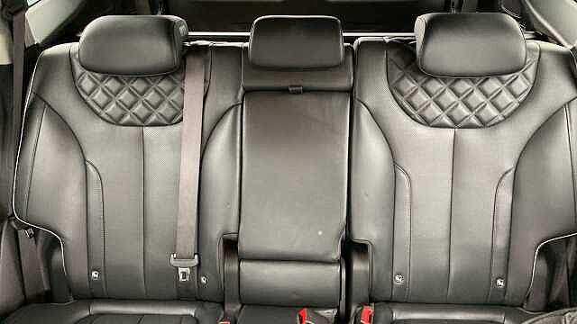 Hyundai SANTA FE 1.6 TGDi Hybrid Premium 5dr 4WD Auto Hybrid Estate
