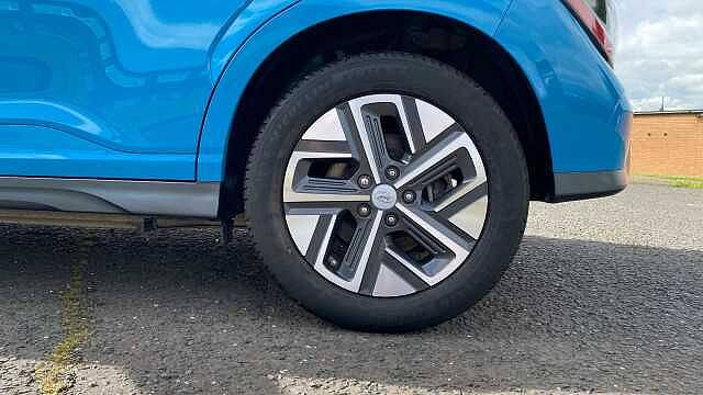 Hyundai KONA 100kW SE Connect 39kWh 5dr Auto Electric Hatchback