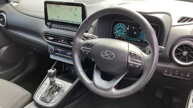 Hyundai KONA 1.6 GDi Hybrid Premium 5dr DCT Hybrid Hatchback Red