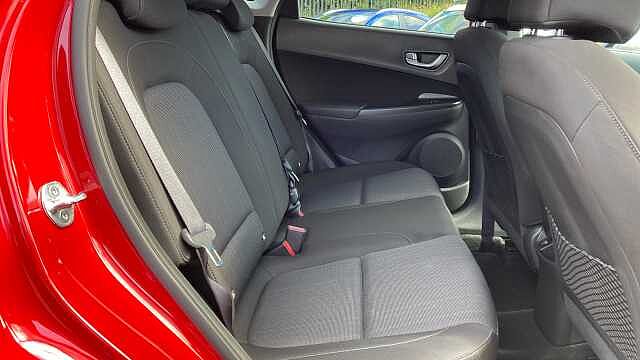 Hyundai KONA 1.6 GDi Hybrid Premium 5dr DCT Hybrid Hatchback Red
