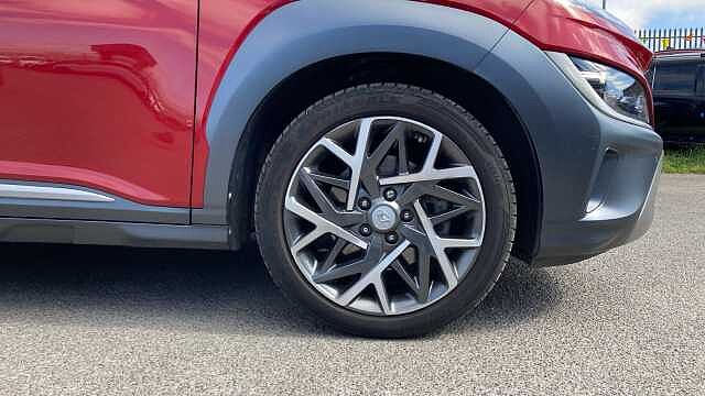 Hyundai KONA 1.6 GDi Hybrid Premium 5dr DCT Hybrid Hatchback Red