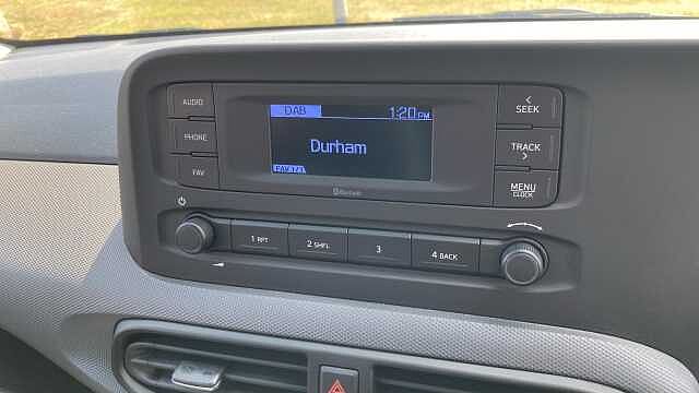 Hyundai i10 1.0 MPi SE 5dr Petrol Hatchback