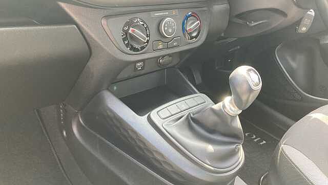 Hyundai i10 1.0 MPi SE 5dr Petrol Hatchback