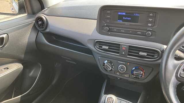 Hyundai i10 1.0 MPi SE 5dr Petrol Hatchback