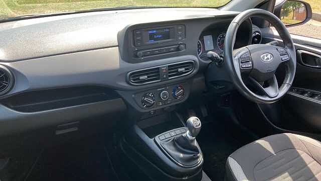 Hyundai i10 1.0 MPi SE 5dr Petrol Hatchback