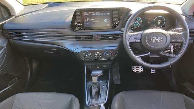 Hyundai BAYON 1.0 TGDi 48V MHEV SE Connect 5dr DCT Petrol Hatchback Red