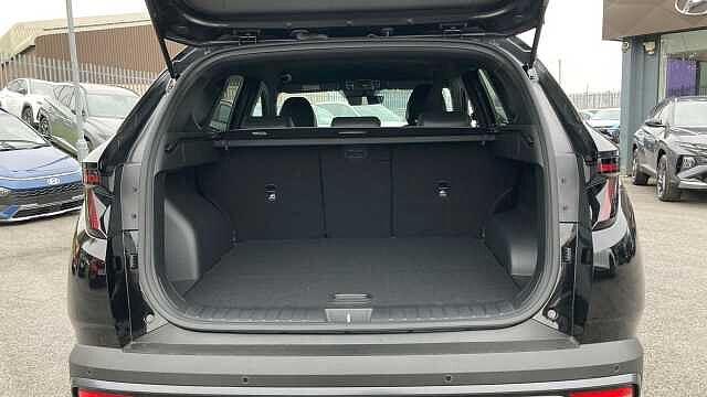 Hyundai TUCSON 1.6T 239 Hybrid Black Line 5dr Auto Hybrid Estate Abyss Black - Pearl