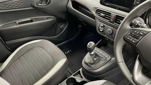 Hyundai I10 1.0 [63] Advance 5dr Auto [Nav] Special Solid Paint - Atlas White