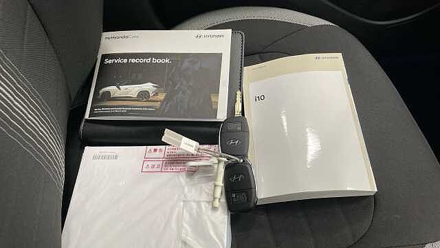 Hyundai I10 1.0 [63] Advance 5dr Auto [Nav] Special Solid Paint - Atlas White