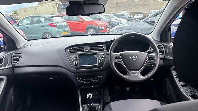 Hyundai i20 1.2 MPi Premium Nav 5dr