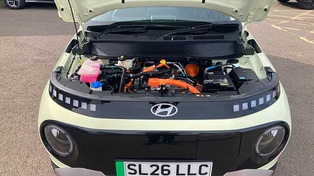 Hyundai INSTER 85kW 01 49kWh 5dr Auto Pearl - Buttercream Yellow