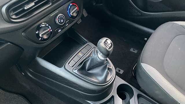 Hyundai i10 1.0 MPi SE Connect 5dr