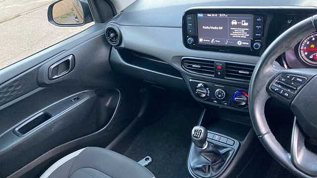 Hyundai i10 1.0 MPi SE Connect 5dr