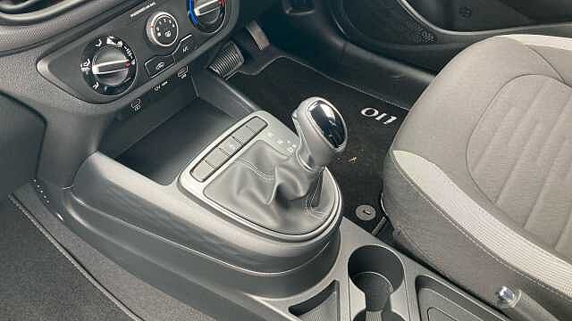 Hyundai i10 1.0 [63] Advance 5dr Auto [Nav]