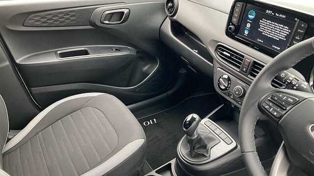 Hyundai i10 1.0 [63] Advance 5dr Auto [Nav]