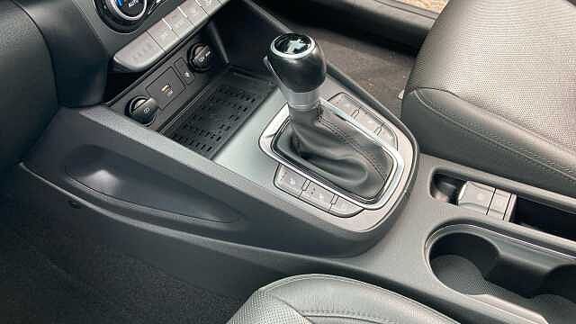 Hyundai KONA 1.6 GDi Hybrid Ultimate 5dr DCT