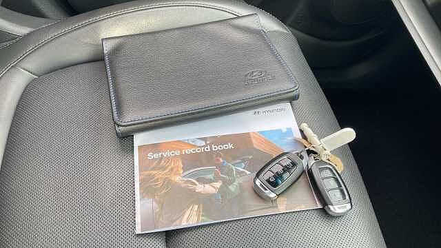 Hyundai KONA 1.6 GDi Hybrid Ultimate 5dr DCT