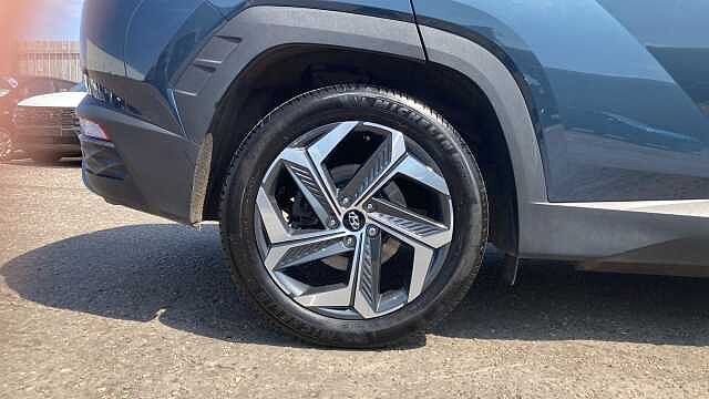 Hyundai TUCSON 1.6 TGDi Plug-in Hybrid Premium 5dr 4WD Auto