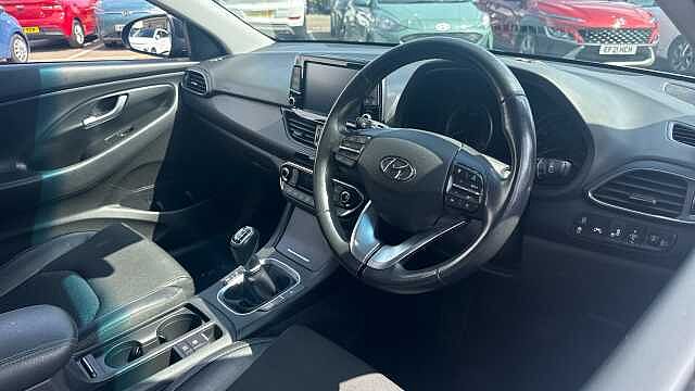 Hyundai i30 1.4T GDI Premium 5dr