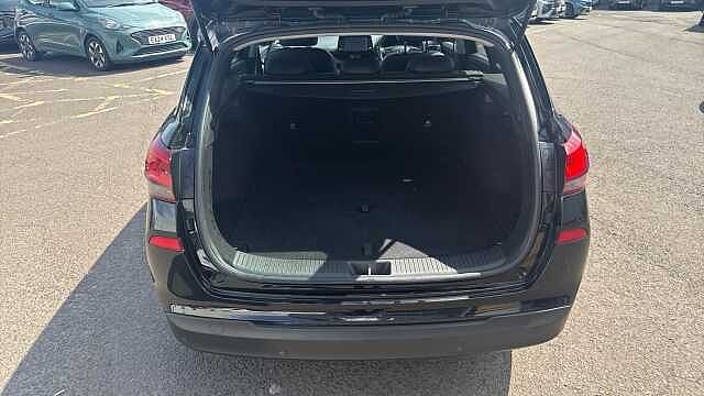 Hyundai i30 1.4T GDI Premium 5dr