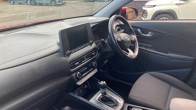 Hyundai KONA 1.6 GDi Hybrid SE Connect 5dr DCT Red