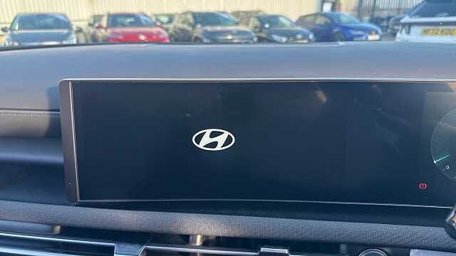 Hyundai TUCSON 1.6T 239 Hybrid Black Line 5dr Auto Shimmering Silver - Metallic