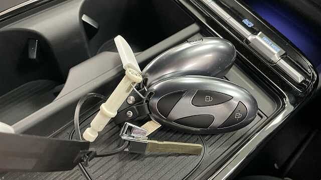 Hyundai TUCSON 1.6T 239 Hybrid Black Line 5dr Auto Pearl - Abyss Black