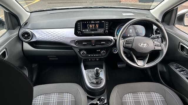 Hyundai I10 1.2 [79] Premium 5dr Auto [Nav] Petrol Hatchback White