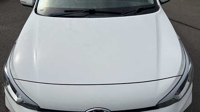 Hyundai I20 1.2 MPi S Connect 5dr Petrol Hatchback White