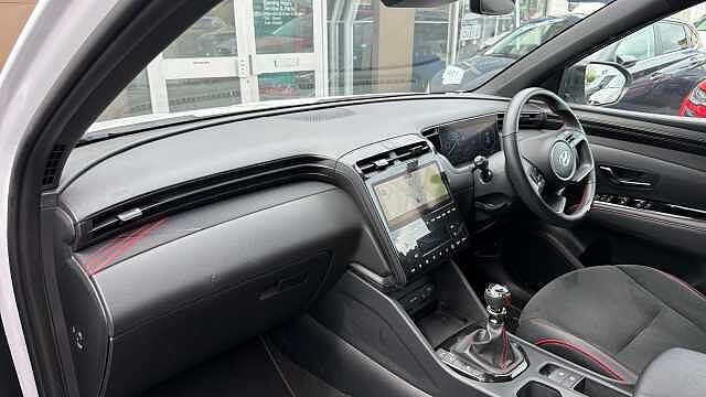 Hyundai TUCSON 1.6 TGDi N Line 5dr 2WD Petrol Estate White