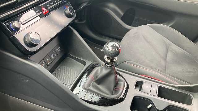 Hyundai TUCSON 1.6T N Line 5dr Petrol Estate Red