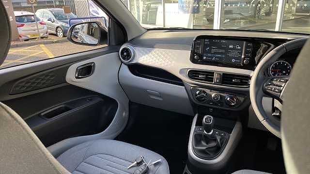Hyundai I10 1.0 MPi Premium 5dr Petrol Hatchback Grey
