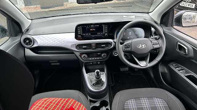 Hyundai I10 1.2 [79] Premium 5dr Auto [Nav] Petrol Hatchback Meta Blue - Pearl