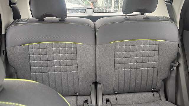 Hyundai INSTER 85kW Cross 49kWh 5dr Auto Electric Hatchback