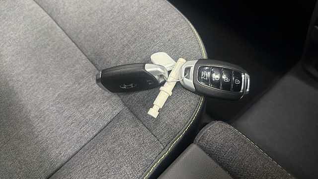 Hyundai INSTER 85kW Cross 49kWh 5dr Auto Electric Hatchback