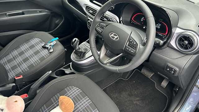 Hyundai i10 1.2 [79] Premium 5dr Auto [Nav] Petrol Hatchback