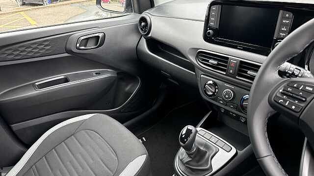 Hyundai i10 1.0 [63] Advance 5dr Auto [Nav] Petrol Hatchback