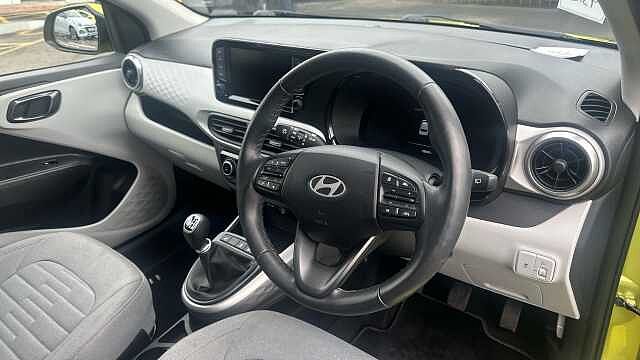 Hyundai I10 1.0 [63] Premium 5dr [Nav] Petrol Hatchback Yellow