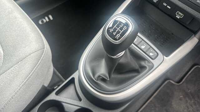 Hyundai I10 1.0 [63] Premium 5dr [Nav] Petrol Hatchback Yellow