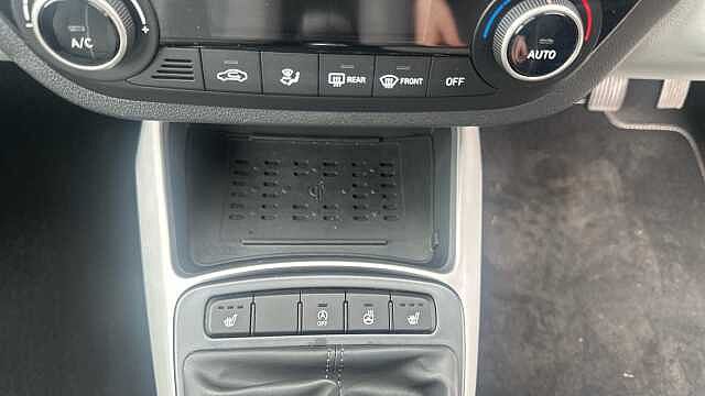 Hyundai I10 1.0 [63] Premium 5dr [Nav] Petrol Hatchback Yellow