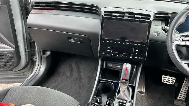 Hyundai TUCSON 1.6 TGDi 48V MHD 180 N Line S 5dr 4WD DCT Petrol Estate