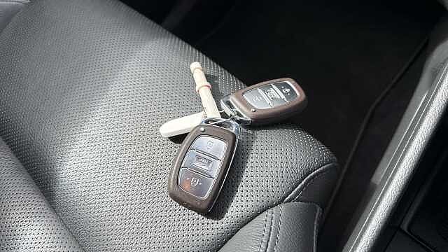 Hyundai TUCSON 1.6 GDi Premium 5dr 2WD Petrol Estate Grey