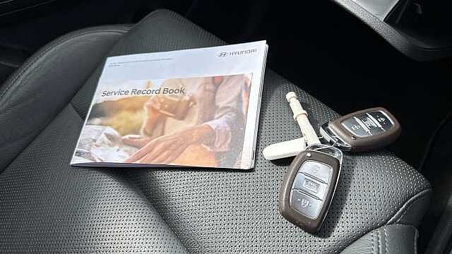 Hyundai TUCSON 1.6 GDi Premium 5dr 2WD Petrol Estate Grey