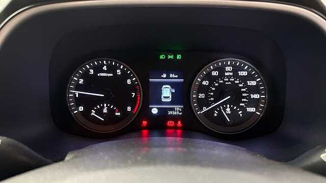 Hyundai TUCSON 1.6 GDi SE Nav 5dr 2WD Petrol Estate Silver