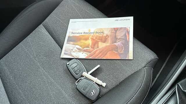 Hyundai TUCSON 1.6 GDi SE Nav 5dr 2WD Petrol Estate Silver