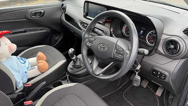 Hyundai i10 1.0 MPi SE Connect 5dr Petrol Hatchback