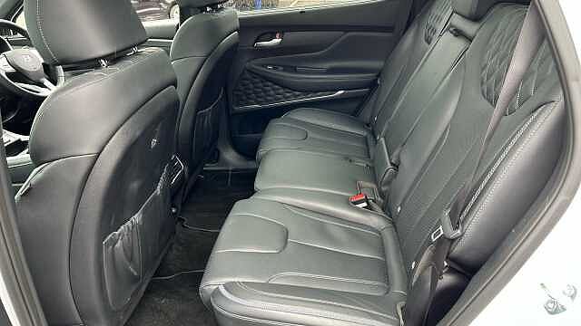 Hyundai SANTA FE 1.6 TGDi Hybrid Ultimate 5dr 4WD Auto Hybrid Estate